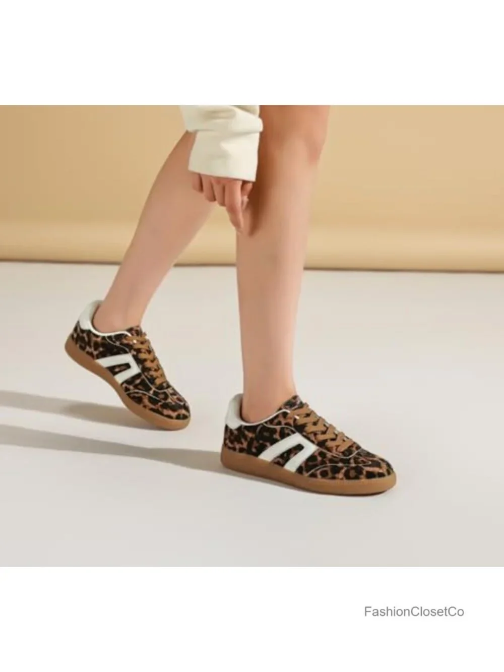 Women's Retro Lace Detail Fashion Sneakers Casual Walking Shoes